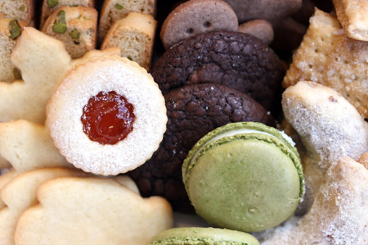 La Petite Bakery 생일을 더욱 빛나게 하는 예쁜 케이크