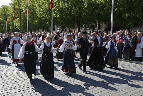 OLALEKAN ODUNTAN: Norway Holidays and Festivals