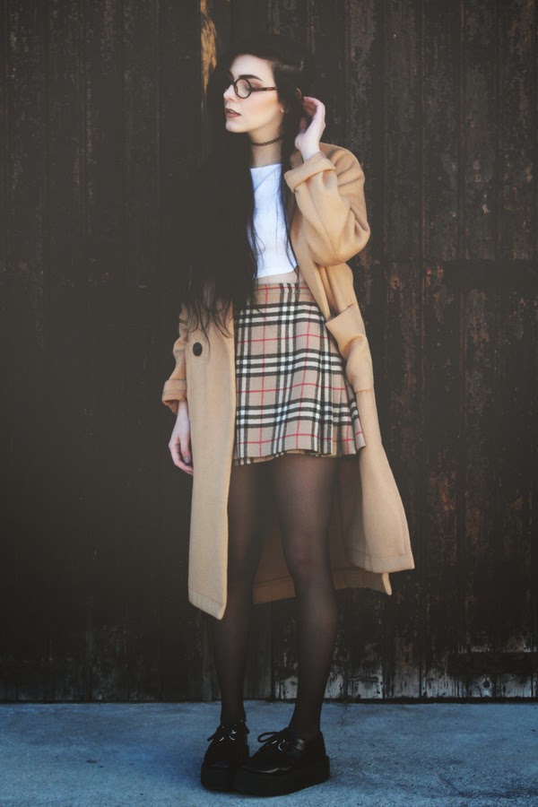h o l y n i g h t s: Burberry skirt