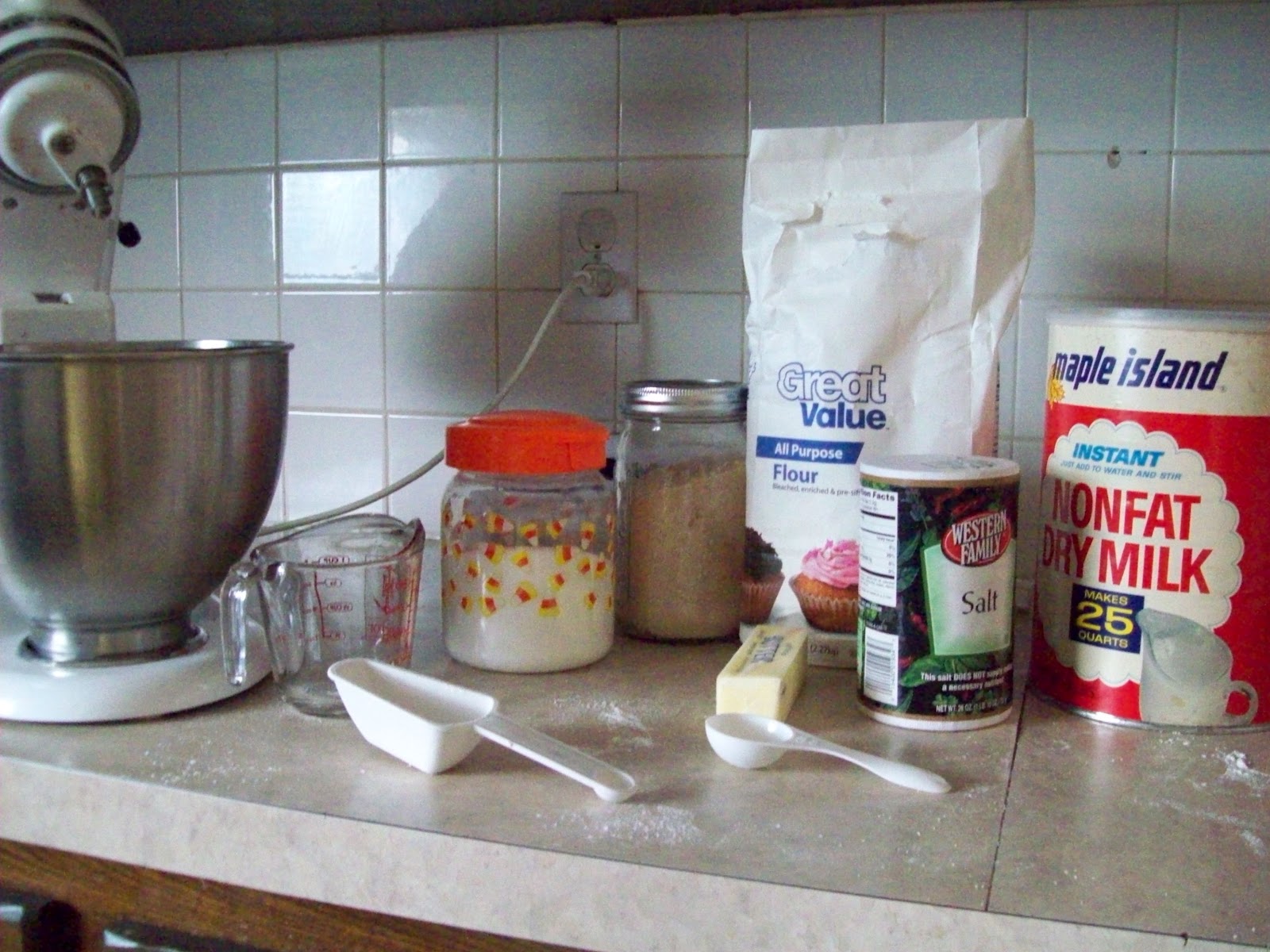 Building Food Storage and Using It Old Fashion School Lunch Rolls