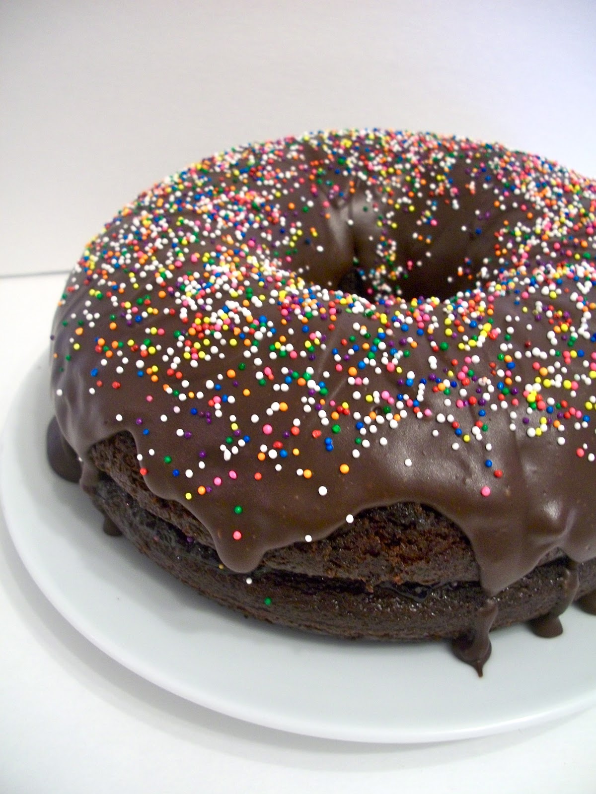 Brooke Bakes : Chocolate Donut Cake