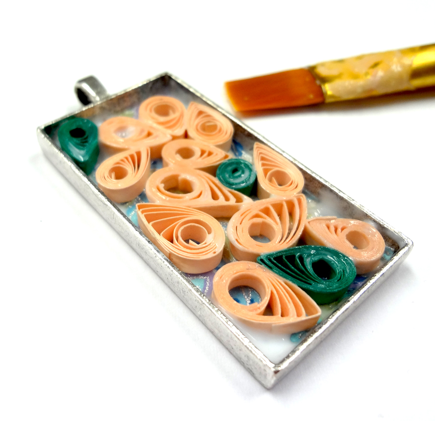 Resin Crafts Quilling Encased in Jewelry Resin