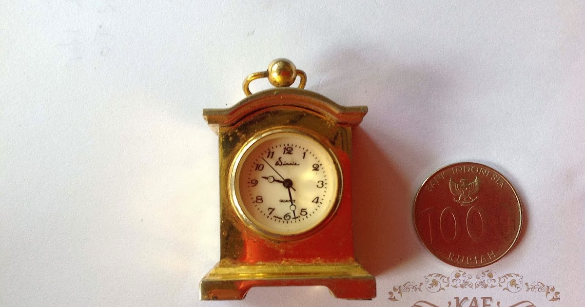 Kae Antique Collection Vintage Miniature Quartz Clock