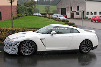 2016-Nissan-GT-R-M5.jpg