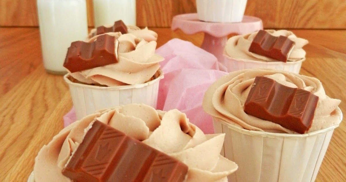 Los Dulces de Victoria Kinder Chocolate Cupcakes & Kinder Chocolate