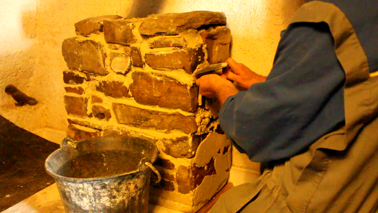 Homemade storage heater Part 3 Contructing the wall cont...