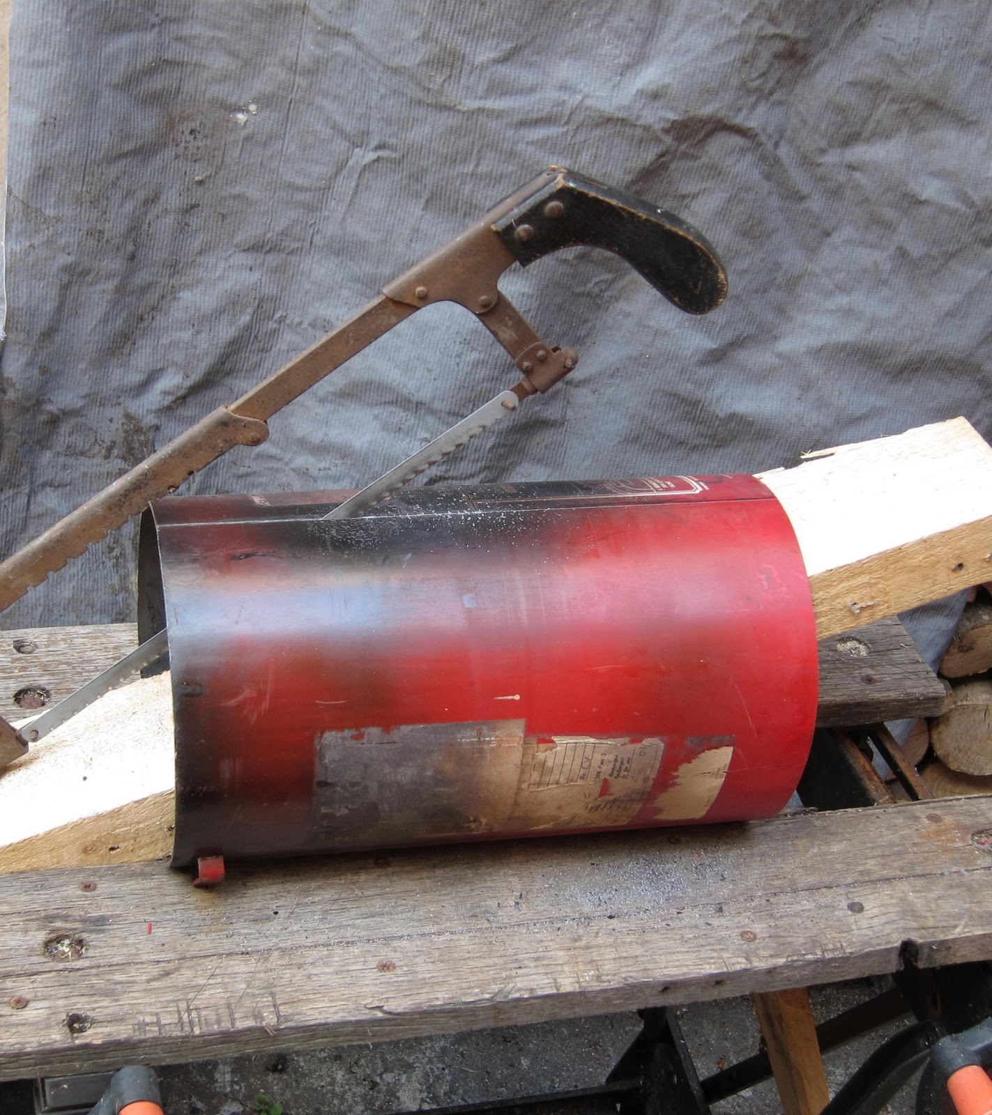 Fire extinguisher wood stove Part two (blisters and barrels )