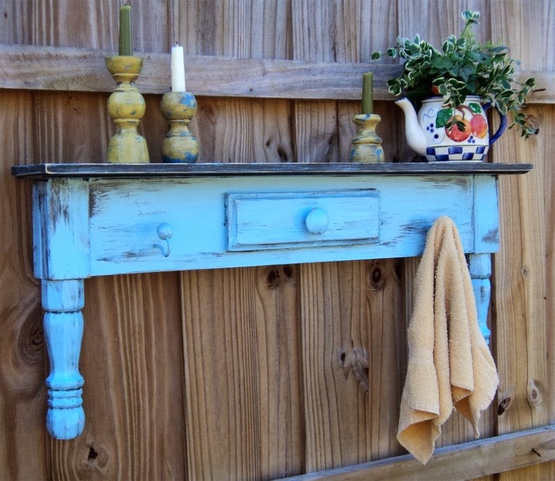 Boiserie & c.: tavoli e scrittoi fai da te: 15 idee Tavoli a ribalta a muro