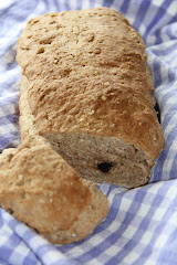 MONICA`S MUSLI BRØD