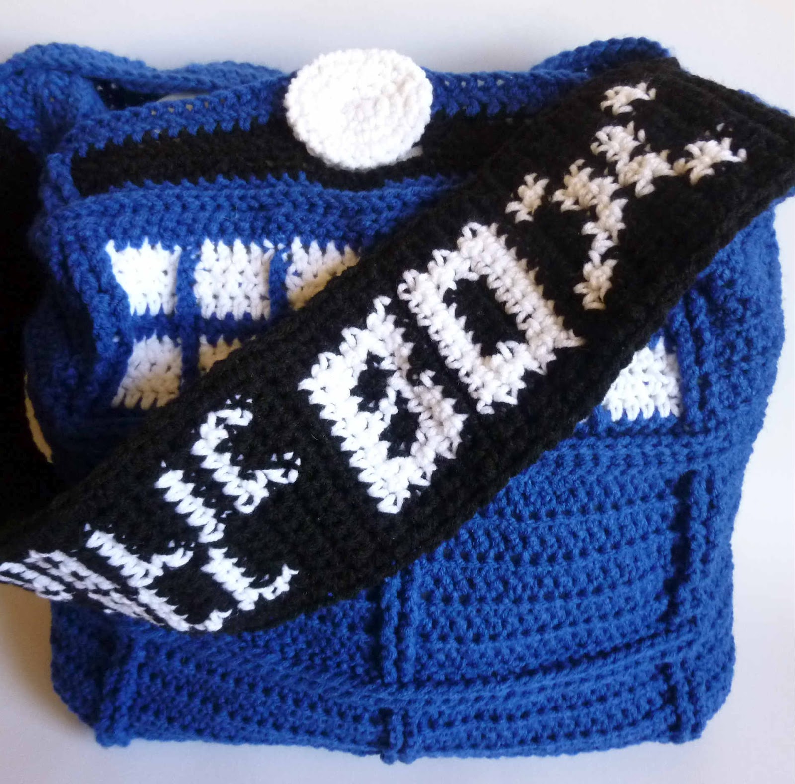 Crochet Dynamite: The Tardis Bag - A love story in 3 parts