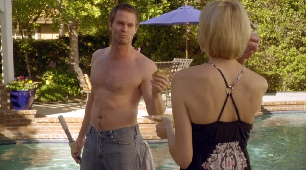 Garret Dillahunt is shirtless in the episode "Everybody Flirts Sometim...