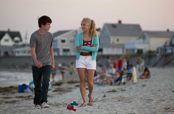 Anna Sophia Robb y Liam James en "El Camino de Vuelta"