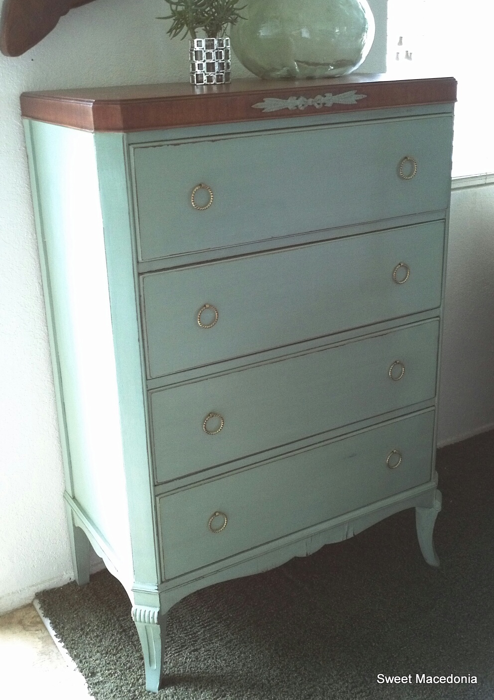 Sweet Macedonia Antique Victorian Dresser Makeover