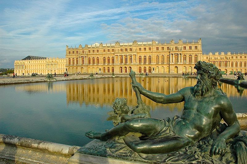 Lo Que Paso En La Historia Mayo 6 El Rey Luis Xiv De Francia Se Muda Al Palacio De Versalles En 16