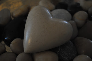 Hjärta bland stenar