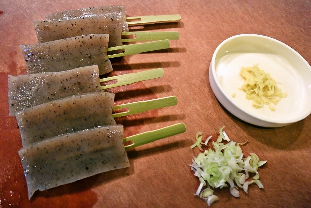 Recipes for Tom Konnyaku no miso oden / boiled konnyaku yam cake with