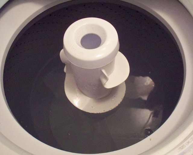 How to Clean a Washing Machine Without Bleach » By Hilary Jordan