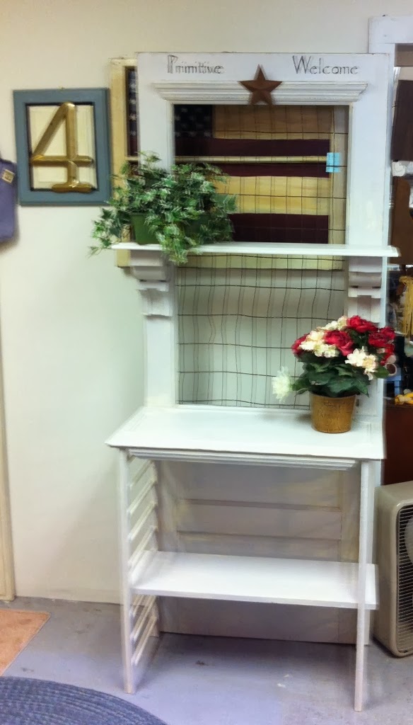 catnap Garden Door Table