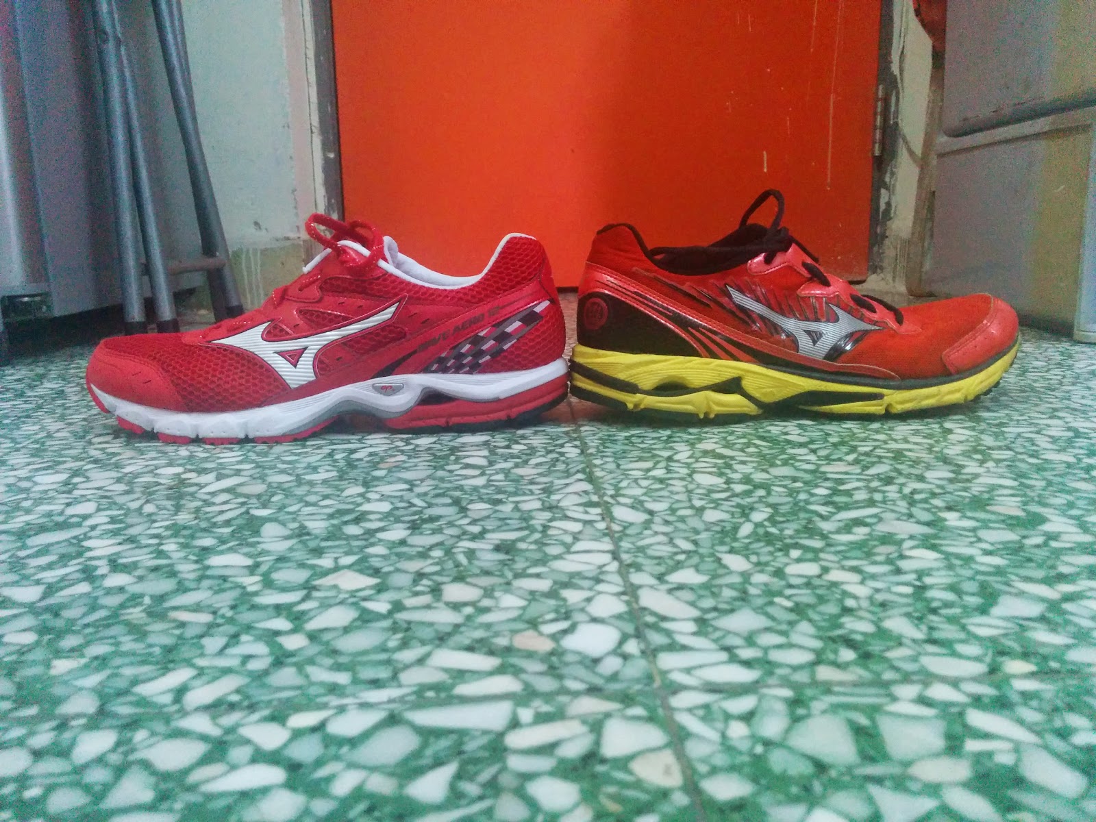 mizuno wave aero 12 red