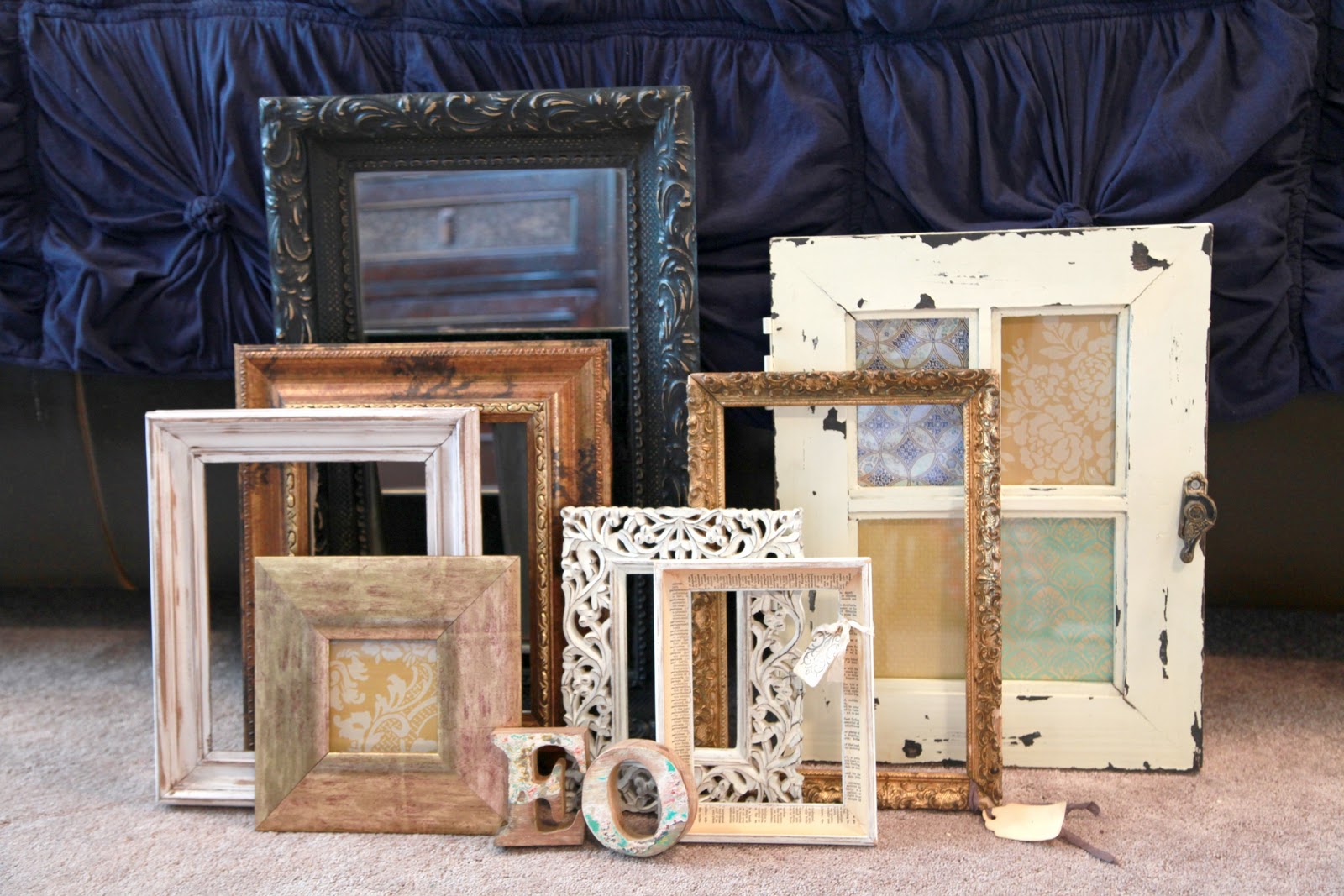 vintage pretty {DIY} Pretty Frames on the wall