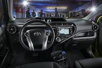 2015-Toyota-Prius-C-3.jpg