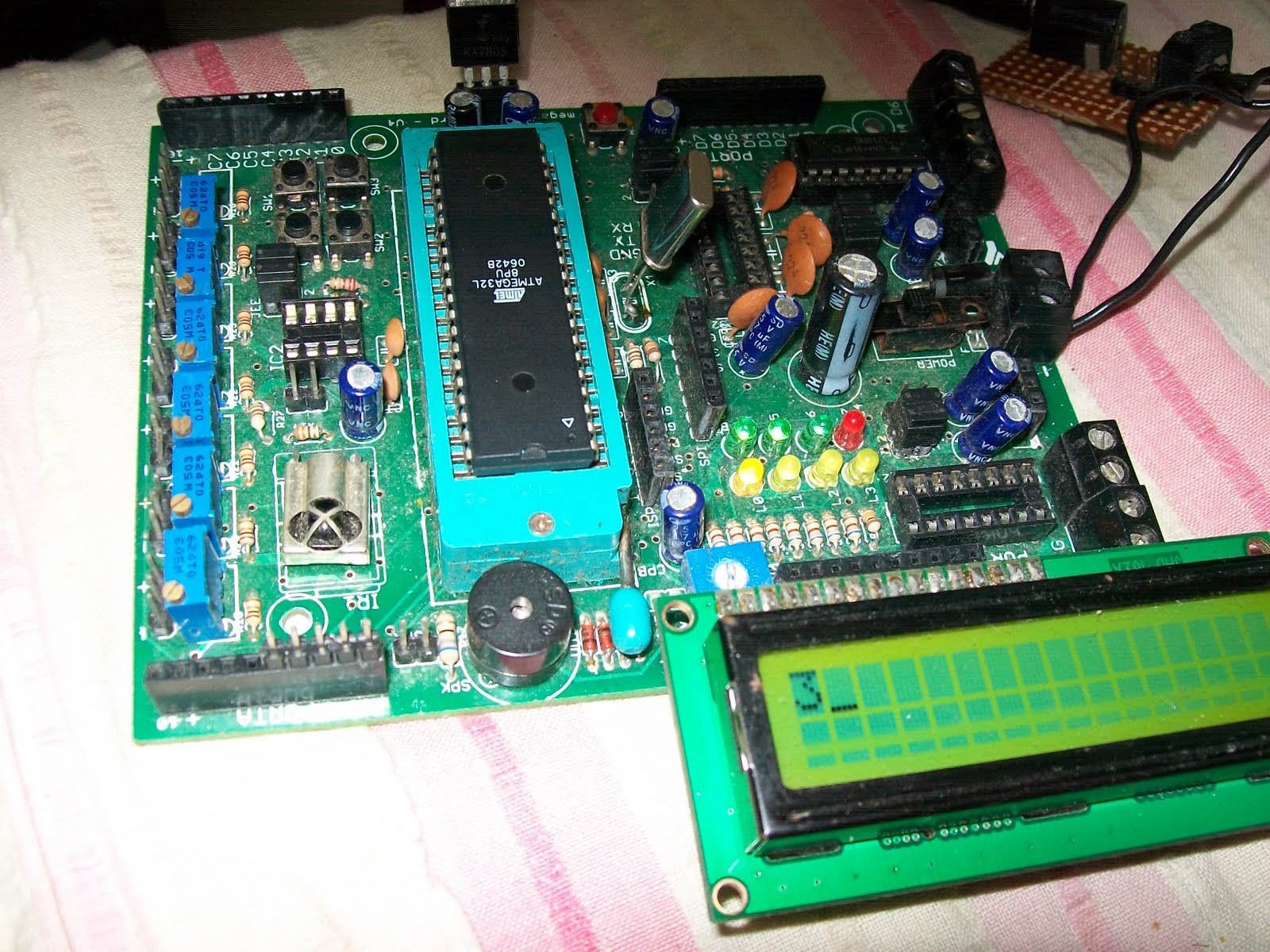 Storing data in eeprom image