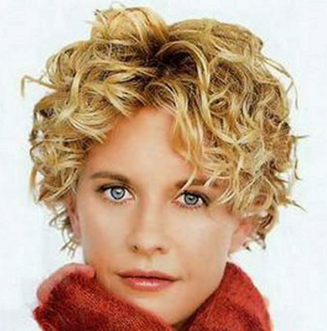 Nice Short Hairstyles for Women with Curly Hair