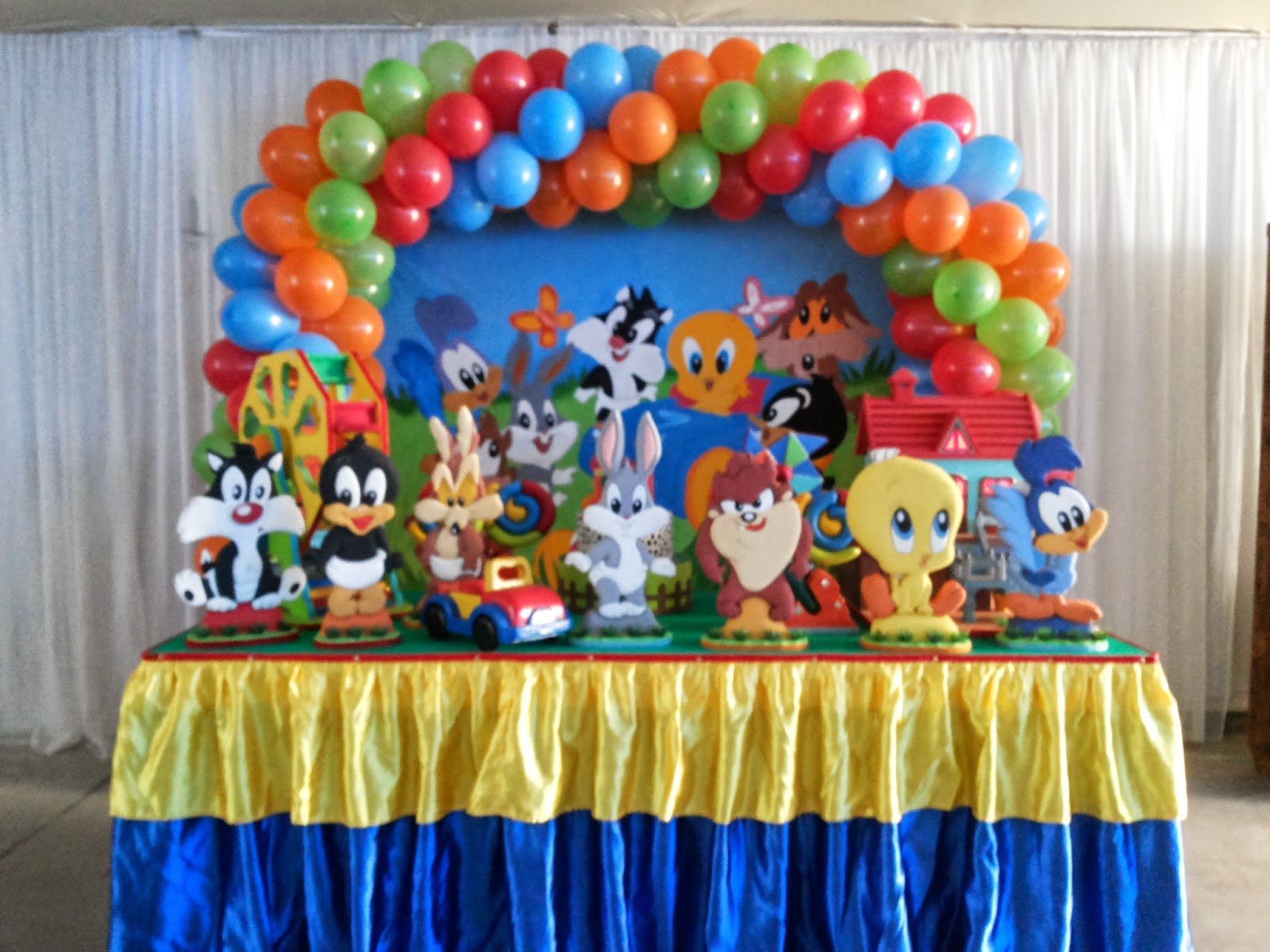 Decoração Festa Looney Tunes