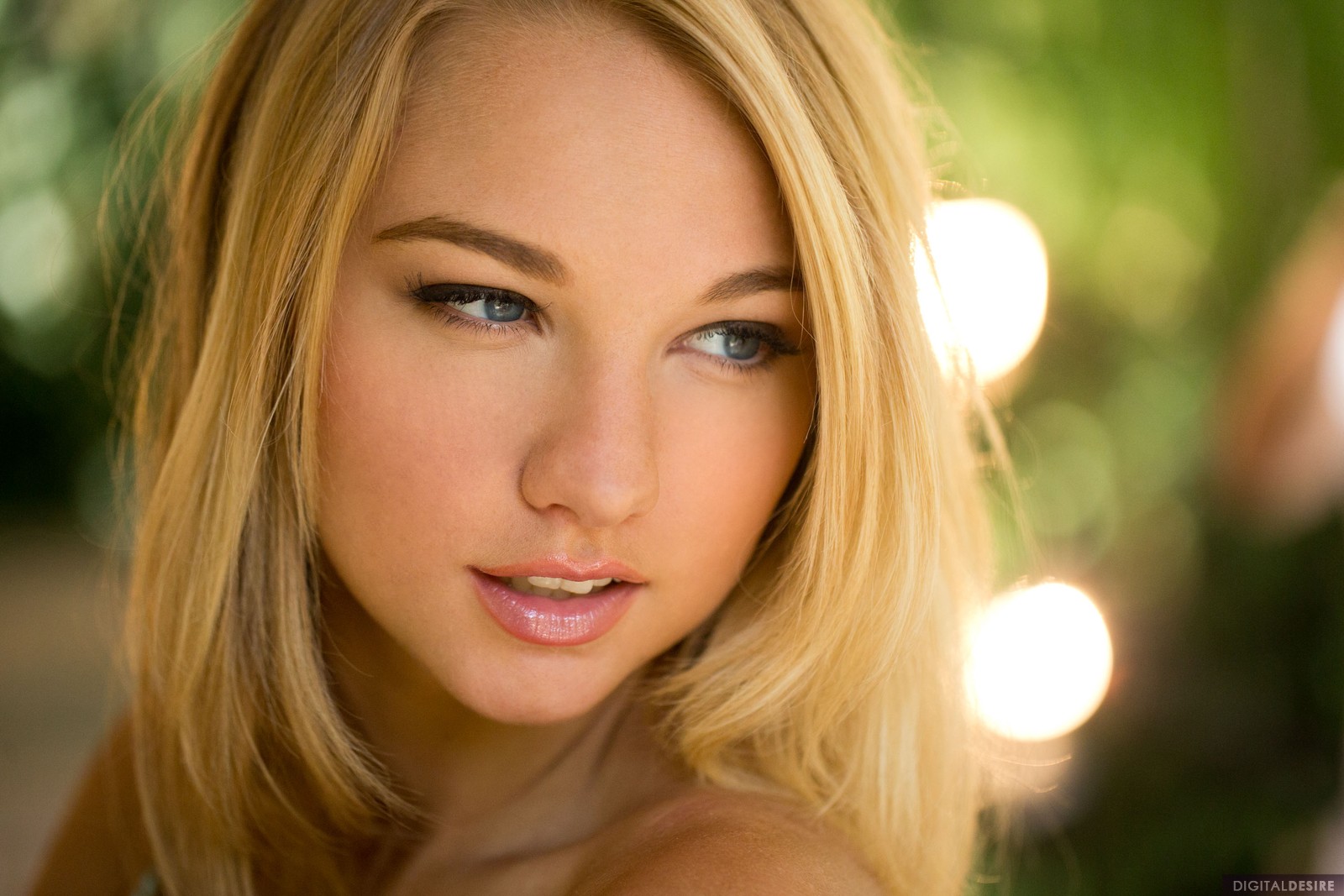 JNN Digital: Lily Ivy nos da frscura belleza y sensualidad JNN Digital: Lily Ivy nos da frscura belleza y sensualidad