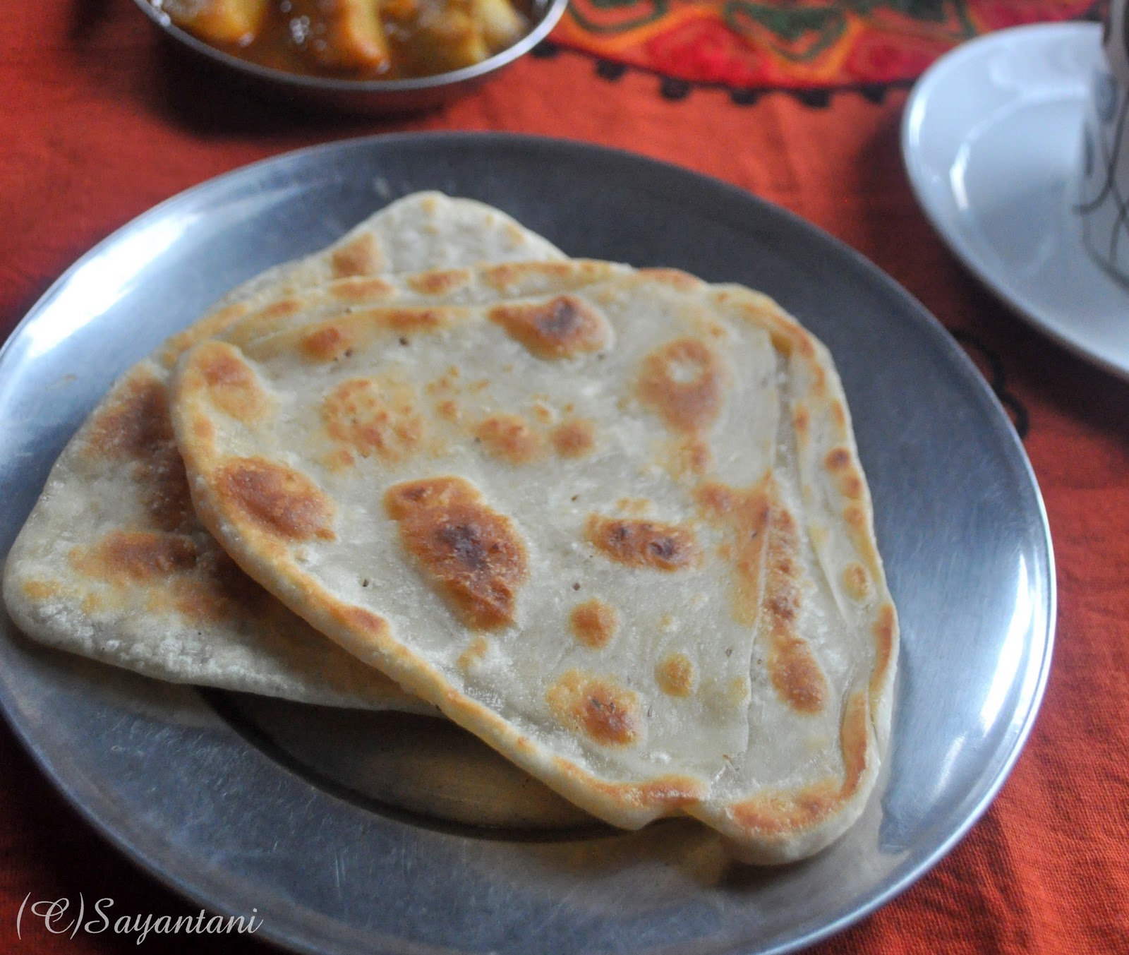 Tinkona Parota Ar Alur Dom; Perfect Bengali Breakfast for the Festival