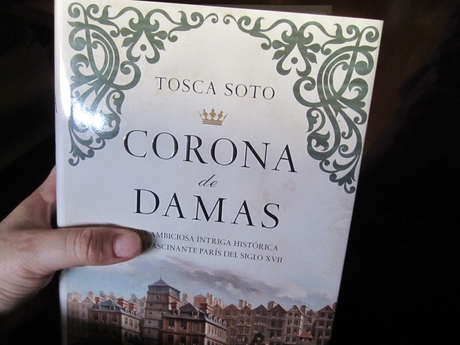  Corona de damas, Tosca Soto