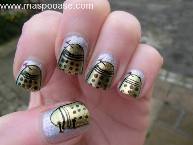 dalek nailart