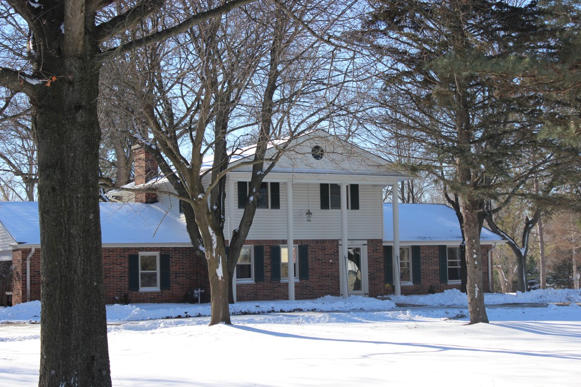 Wisconsin Living, Lakes and Real Estate News RE/MAX REALTY CENTER 262