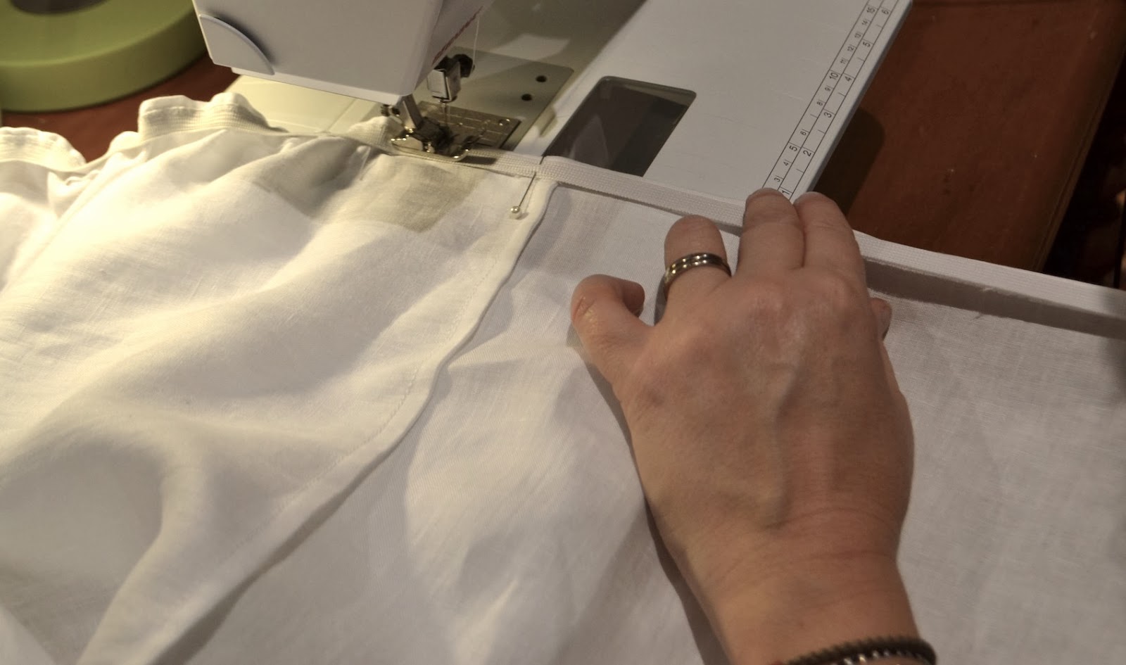 Tutorial How To Make Your Own Fitted Sheets Sew Tessuti Bloglovin’