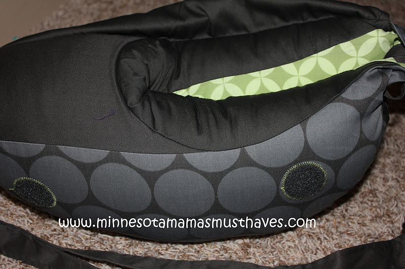 Boppy Travel Pillow Review! Don't Leave Home Without It! Must Have Mom