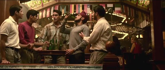 Slow Motion Angreza (Bhaag Milkha Bhaag) Slow Motion Angreza (Bhaag Milkha Bhaag)