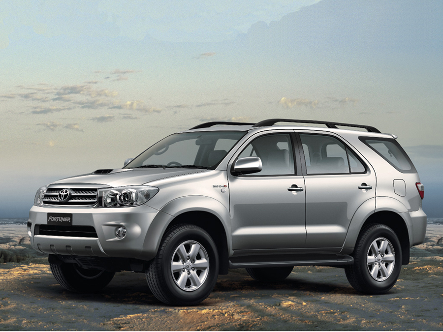 Fortuner Car Image Wallpaper