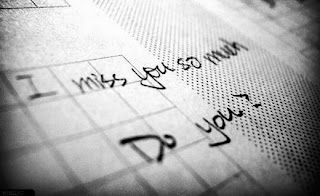 Tin nhắn nhớ người yêu lãng mạn và cảm động