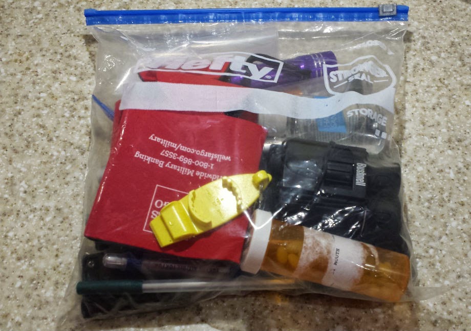 10 Things To Carry In Your Car Homemade Emergency Car Kit