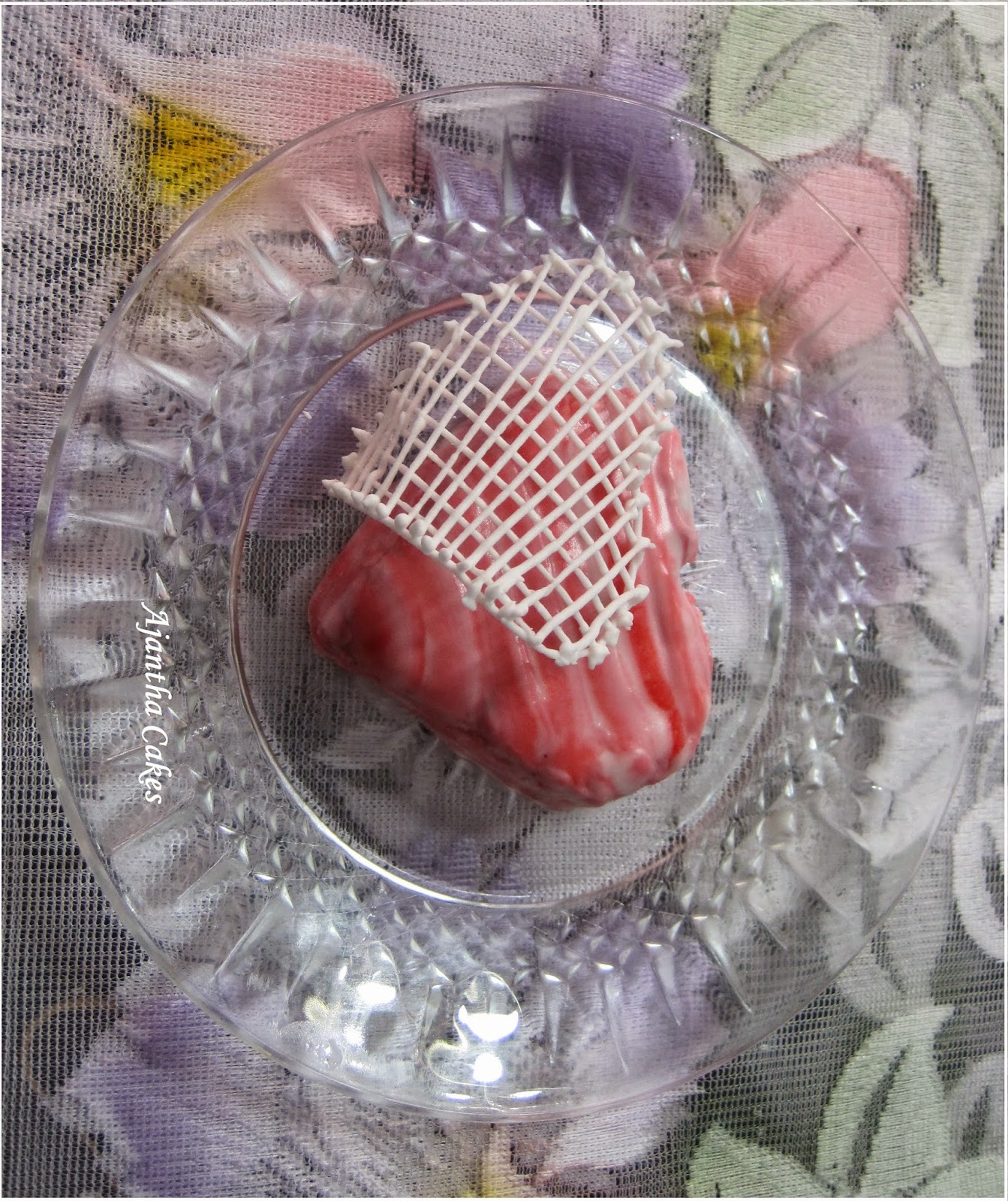 Ajantha Cakes/Heart shape cake with Royal Icing Heart Lattice Ajantha Cakes/Heart shape cake with Royal Icing Heart Lattice