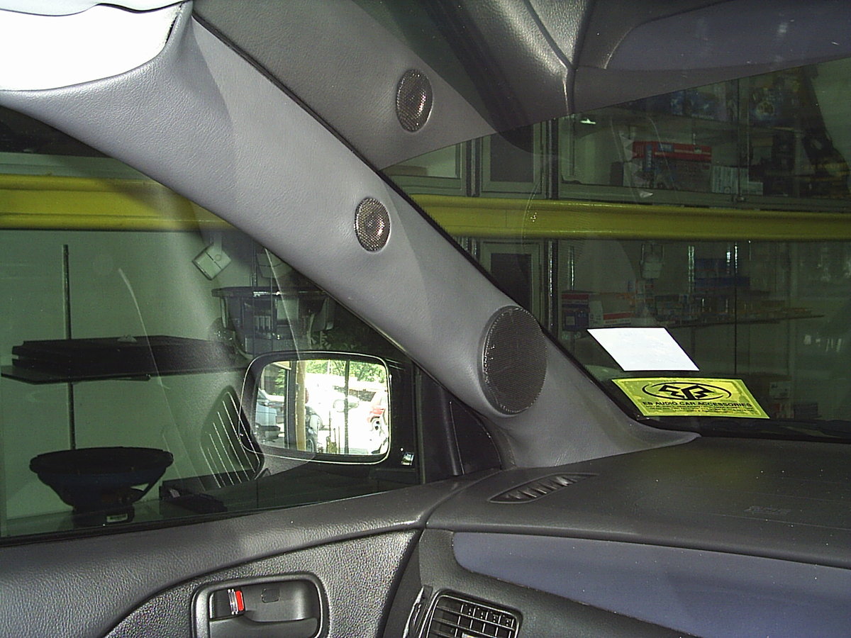 EB AUDIO m/evolution 8 car audio install...