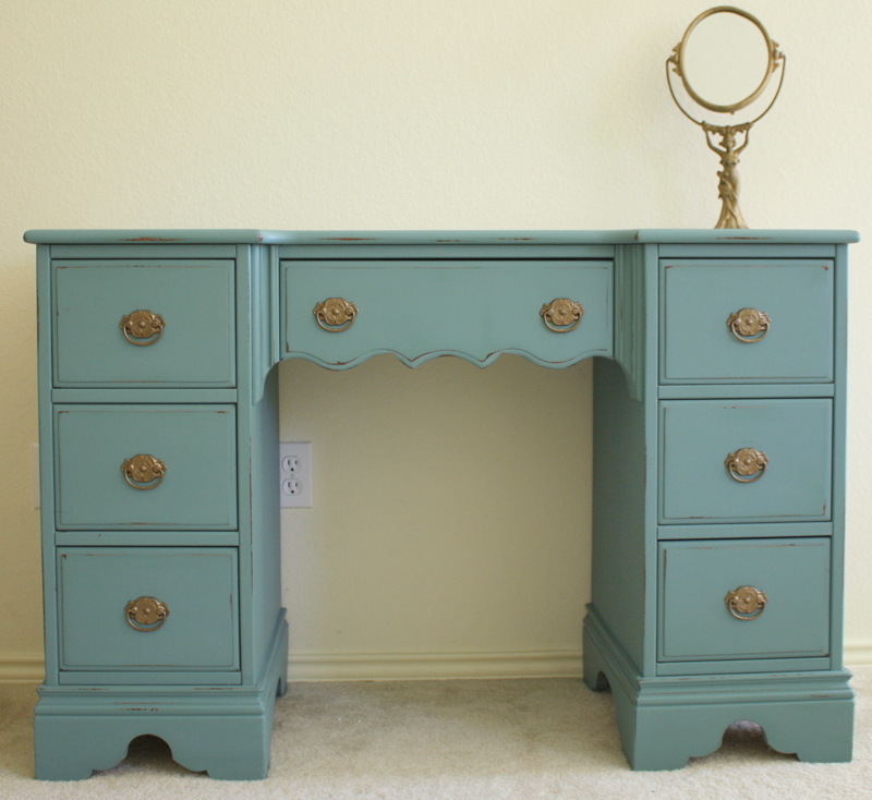 Cameo Bliss Designs Part TwoMilk Paint vs Chalk Paint vs Latex