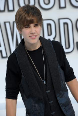 Justin Bieber Short Hairstyle 2012