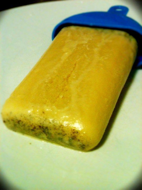 Fer's Bite Cardamom Pistachio "Kulfi" Pops