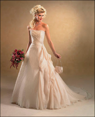 White bridal gowns, beautiful , stylish, trendy, images, pictures White bridal gowns, beautiful , stylish, trendy, images, pictures