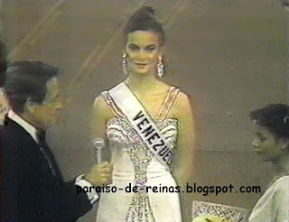 Con đường trở thành cường quốc sắc đẹp của Venezuela - Page 2 50Maritza+Sayalero%252C+Miss+Universo+1979+Pregunta+Final%25281%2529