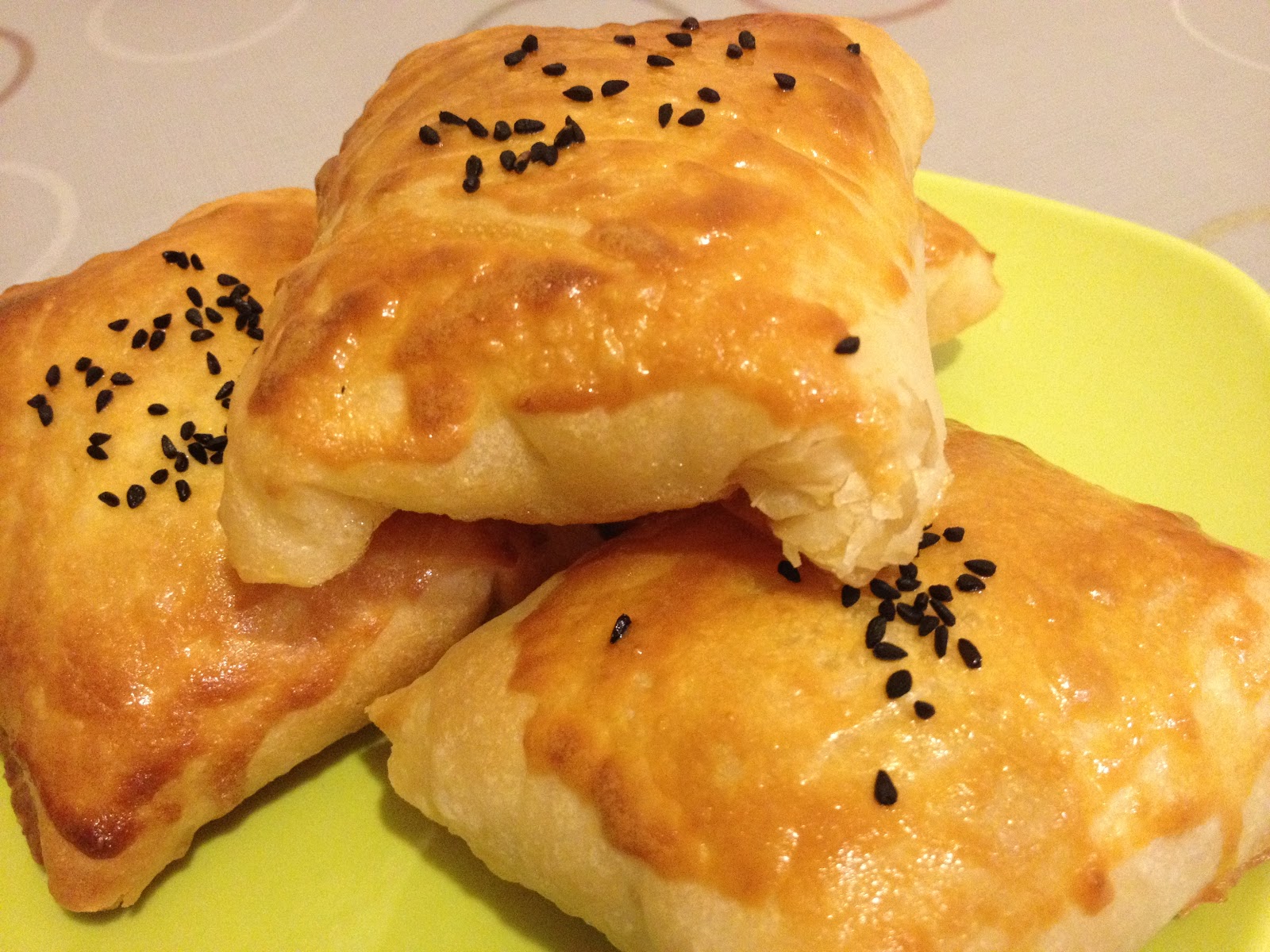 Yemek Deryası Kıymalı Börek