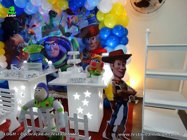 Toy Story - decoração provençal simples - Detalhes imagem 01 Decoração Toy Story provençal simples para festa infantil