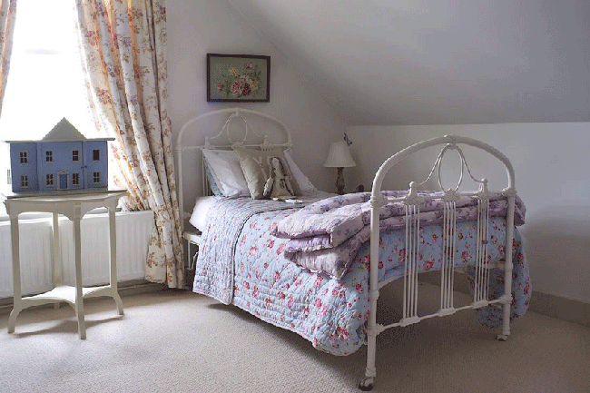 ESTILO RUSTICO: Dormitorio Infantil Rustico / Rustic Style Children's