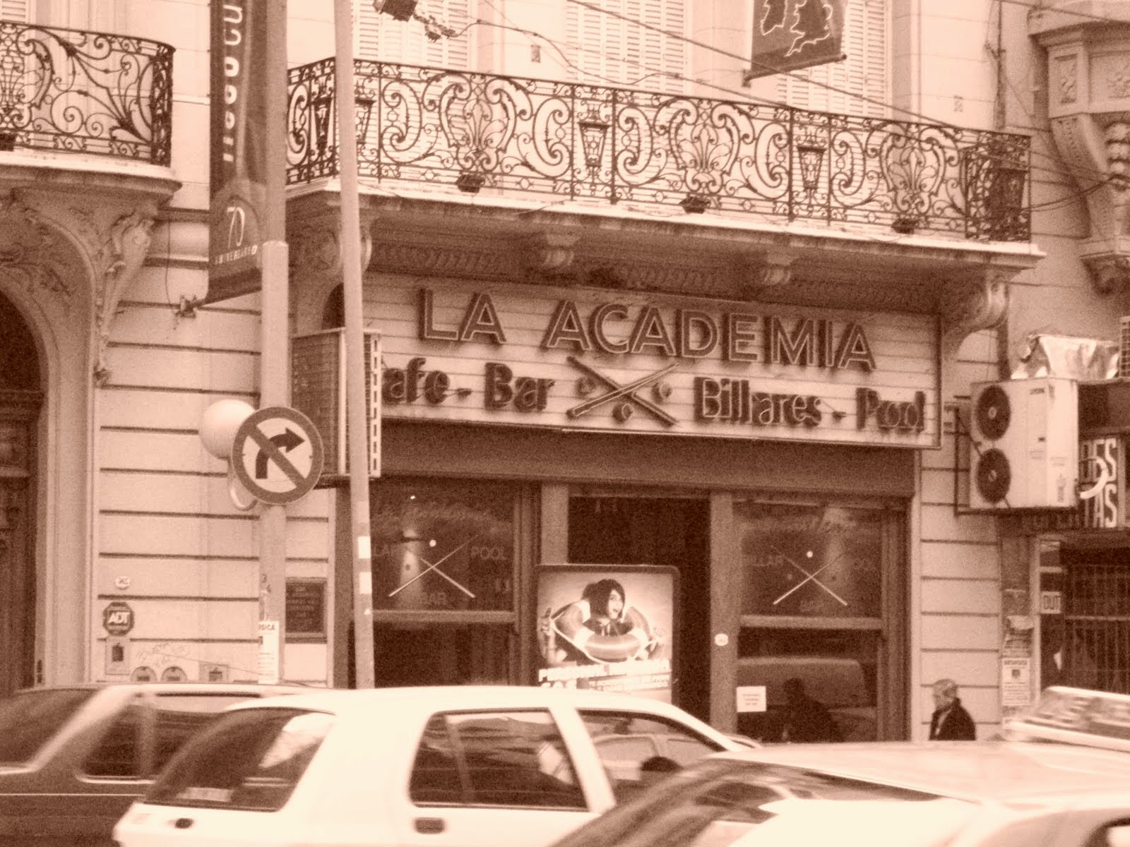Bar "La Academia"